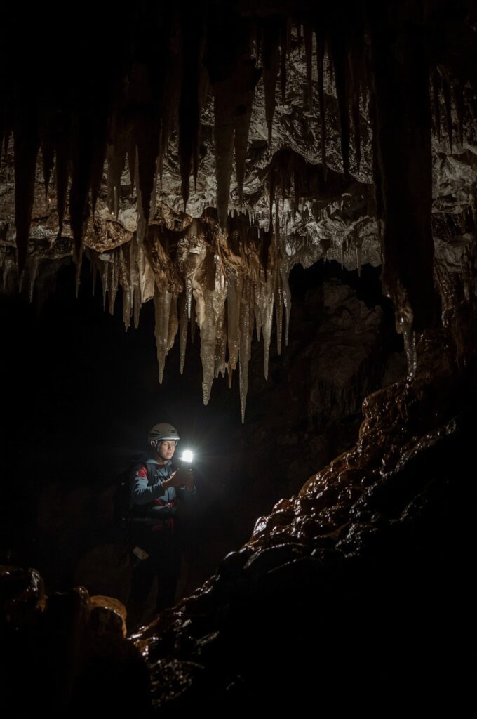 Discovering Hidden Caves